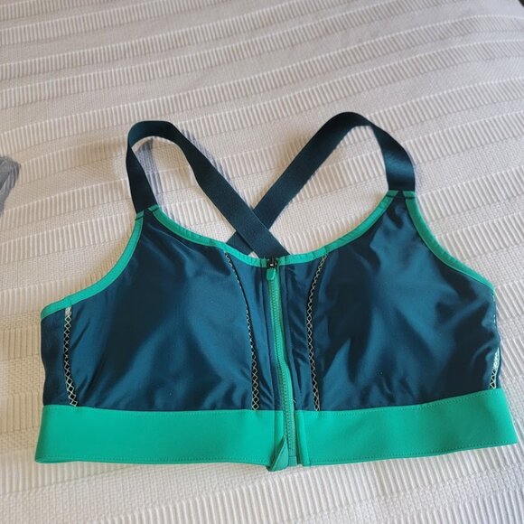 Fabletics High Impact Sports Bra - Picture 1 of 6